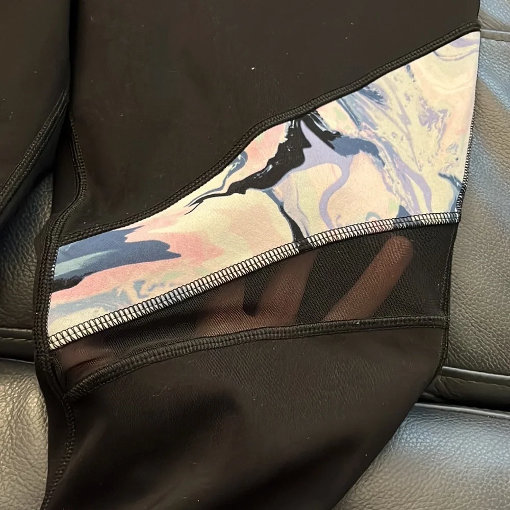 VS PINK Marble Set! - Picture 5 of 16